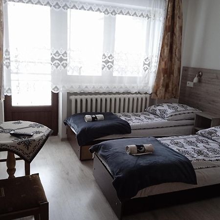 Pokoje Goscinne U Babuni Bukowina Tatrzanska Luaran gambar