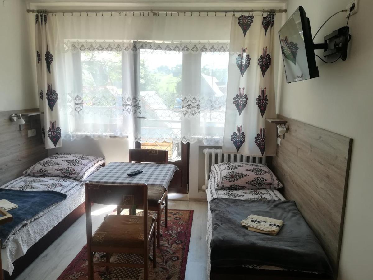 Pokoje Goscinne U Babuni Bukowina Tatrzanska Luaran gambar