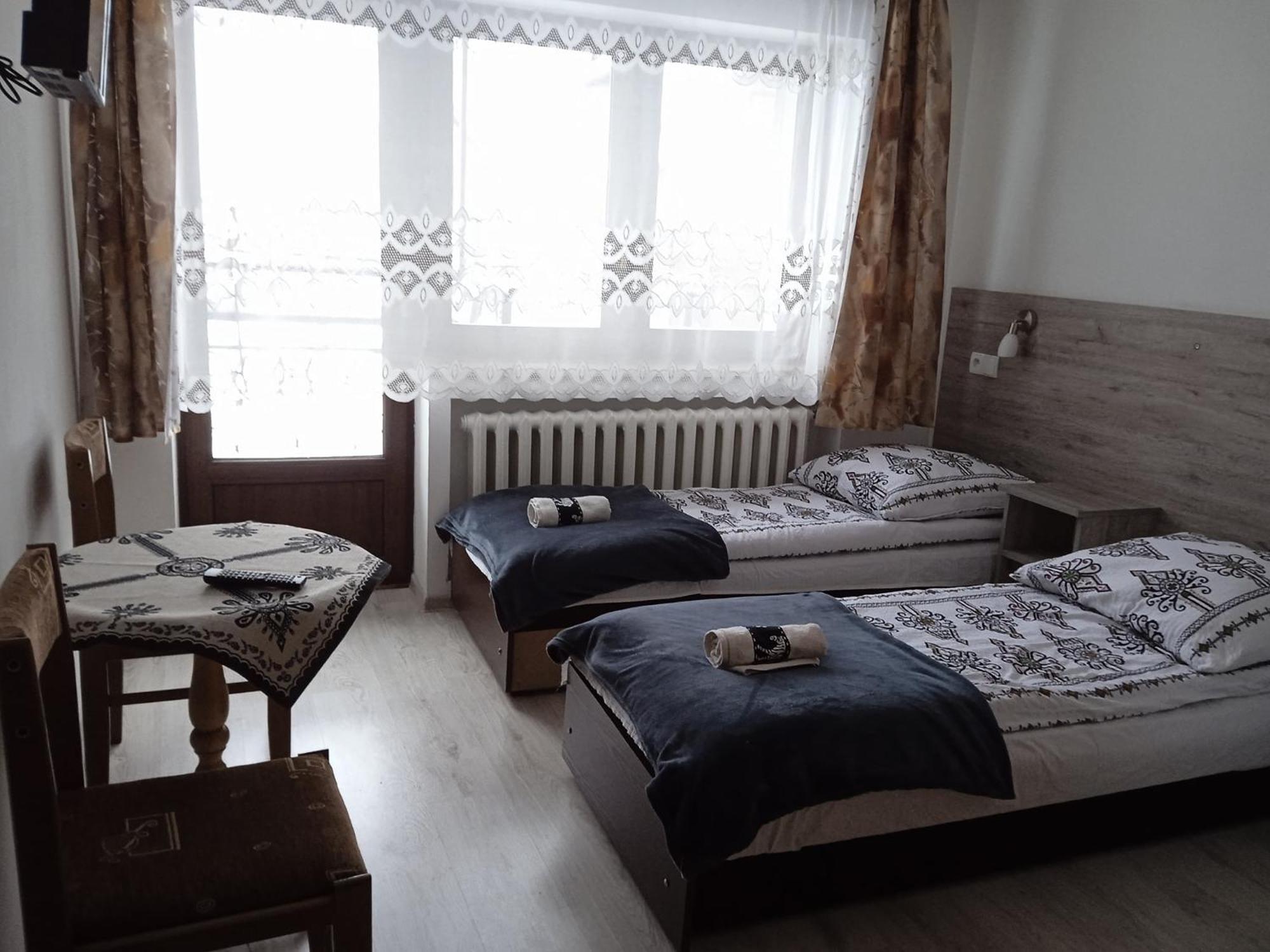 Pokoje Goscinne U Babuni Bukowina Tatrzanska Luaran gambar